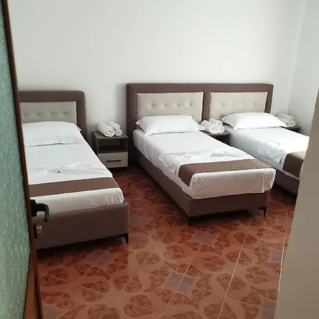 Centre Vendégház *